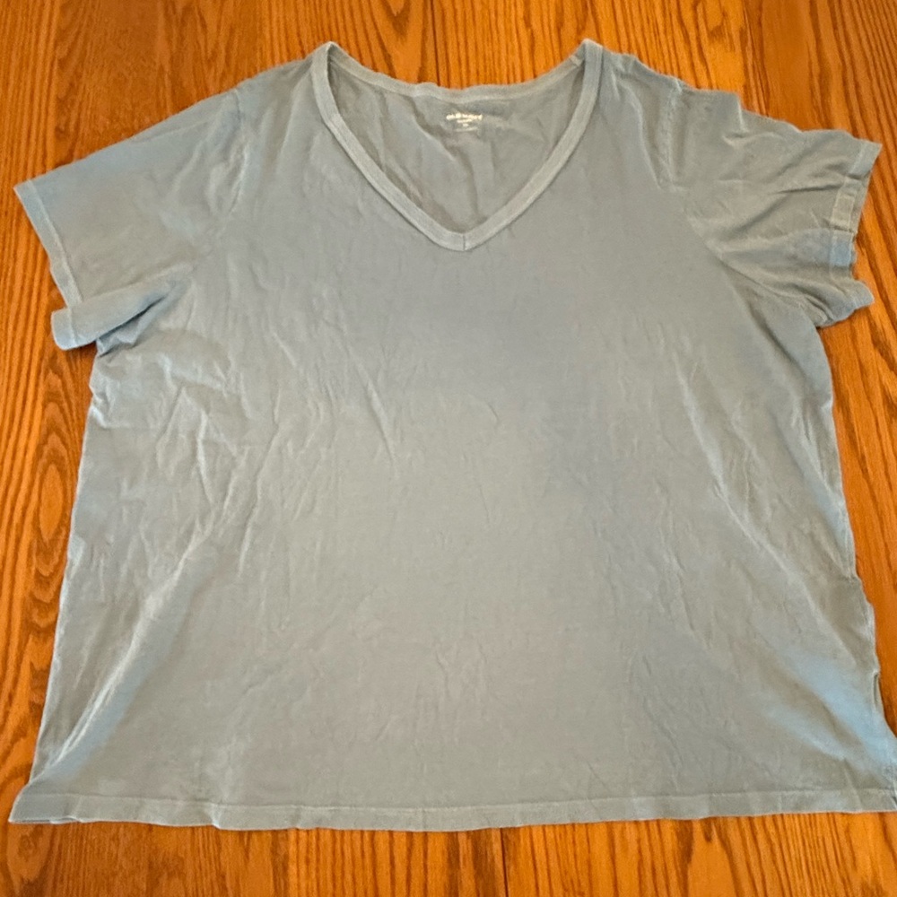 Old Navy Everywhere Light Blue V-Neck T-Shirt XXL